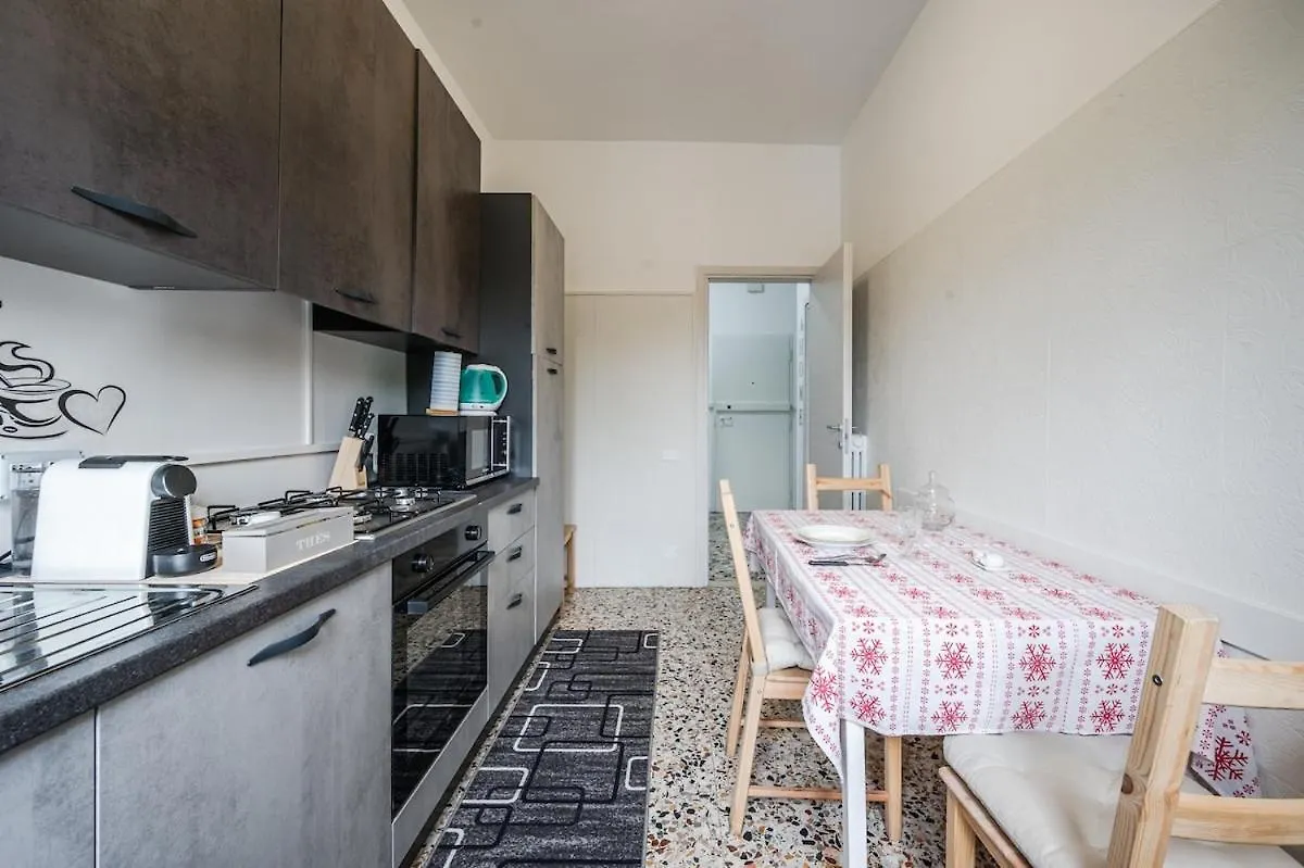 Apartment Smart Stay Near Policlinico & City Center Modena