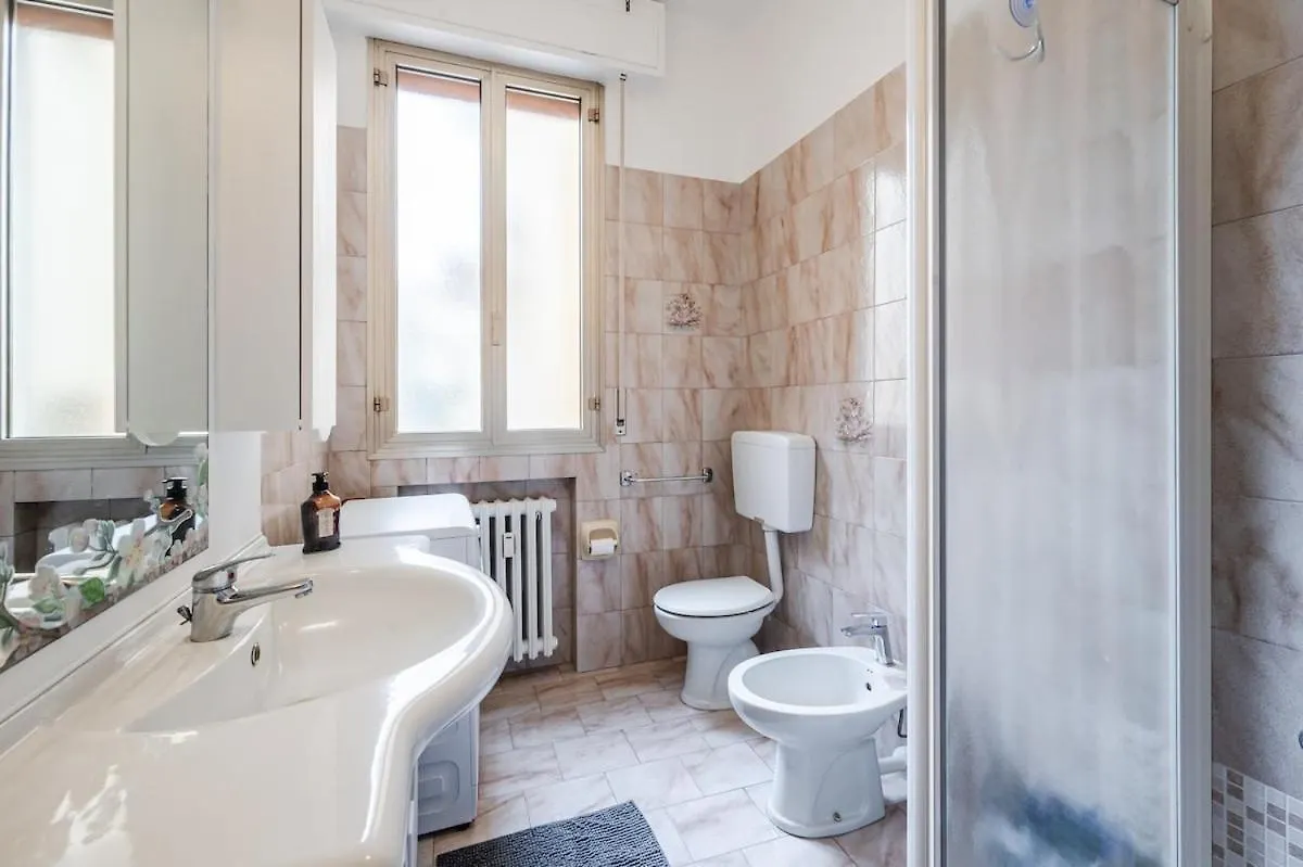 Smart Stay Near Policlinico & City Center Modena Italien