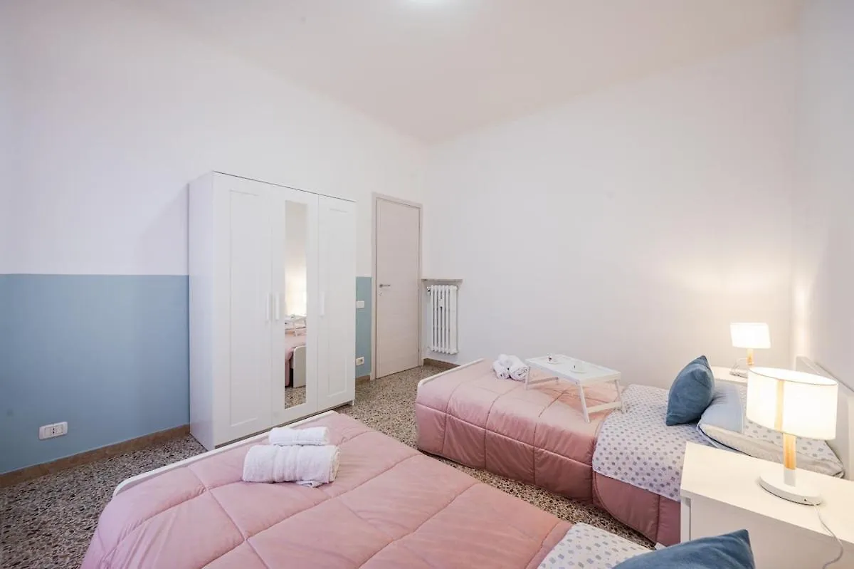 Smart Stay Near Policlinico & City Center Modena