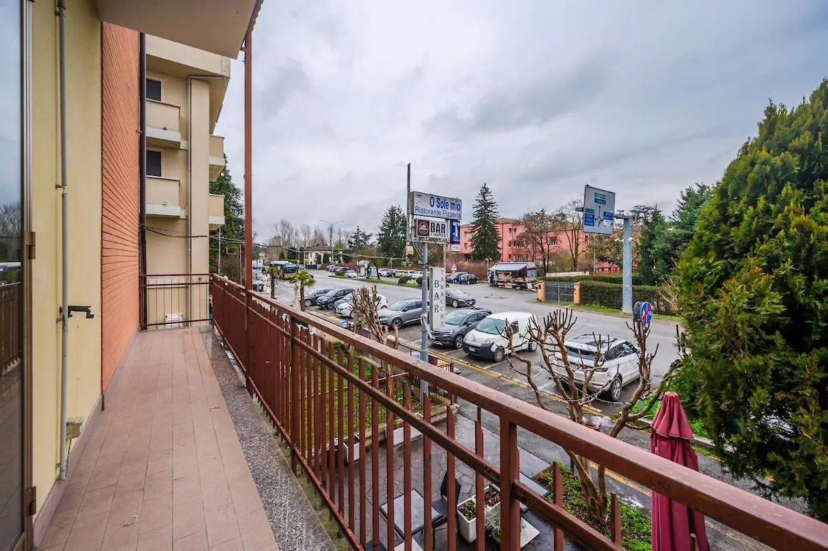 Smart Stay Near Policlinico & City Center Modena Apartment